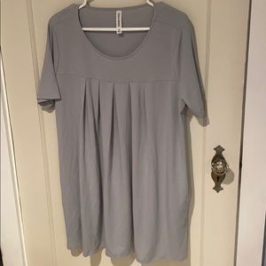 Zenana Premium 1X gray blouse with pockets